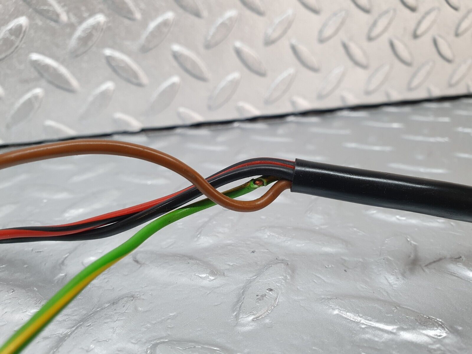 42933 Mercedes-Benz W201 190 2.0L Ignition Control Unit Cable 2015404409 09971820