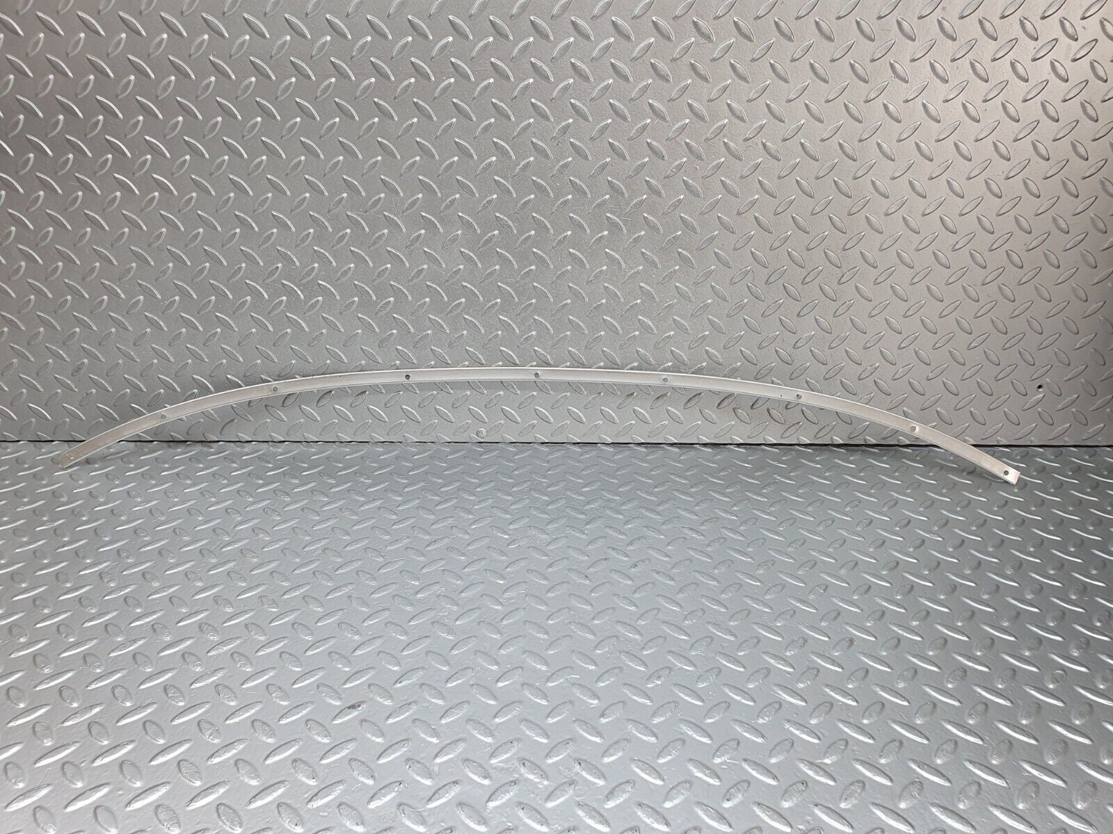 43048 Mercedes-Benz R107 Hardtop Interior Roof Chrome