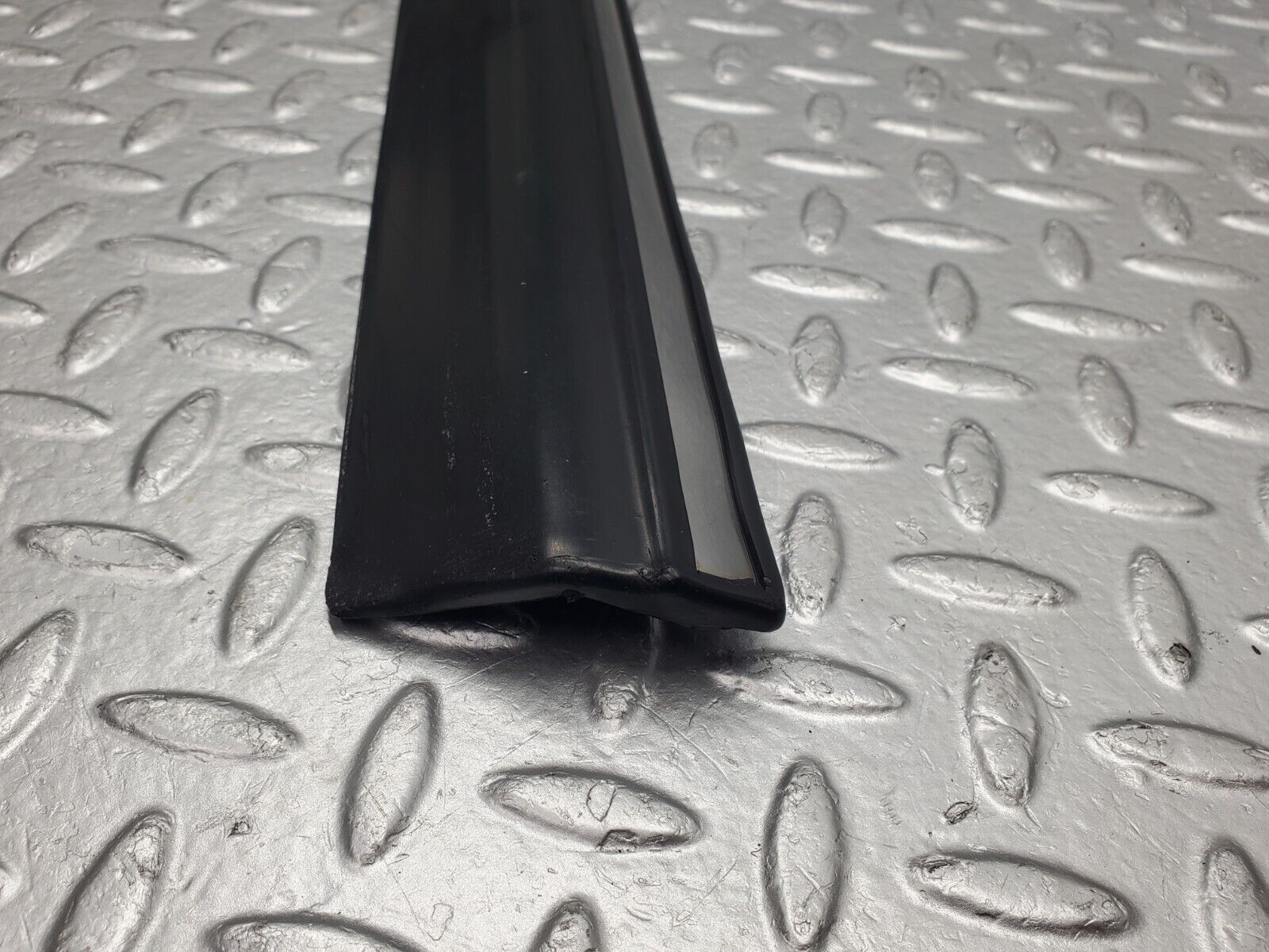 46332 Mercedes-Benz C123 280CE Coupe Left Door Lower Moulding Trim 1236903380