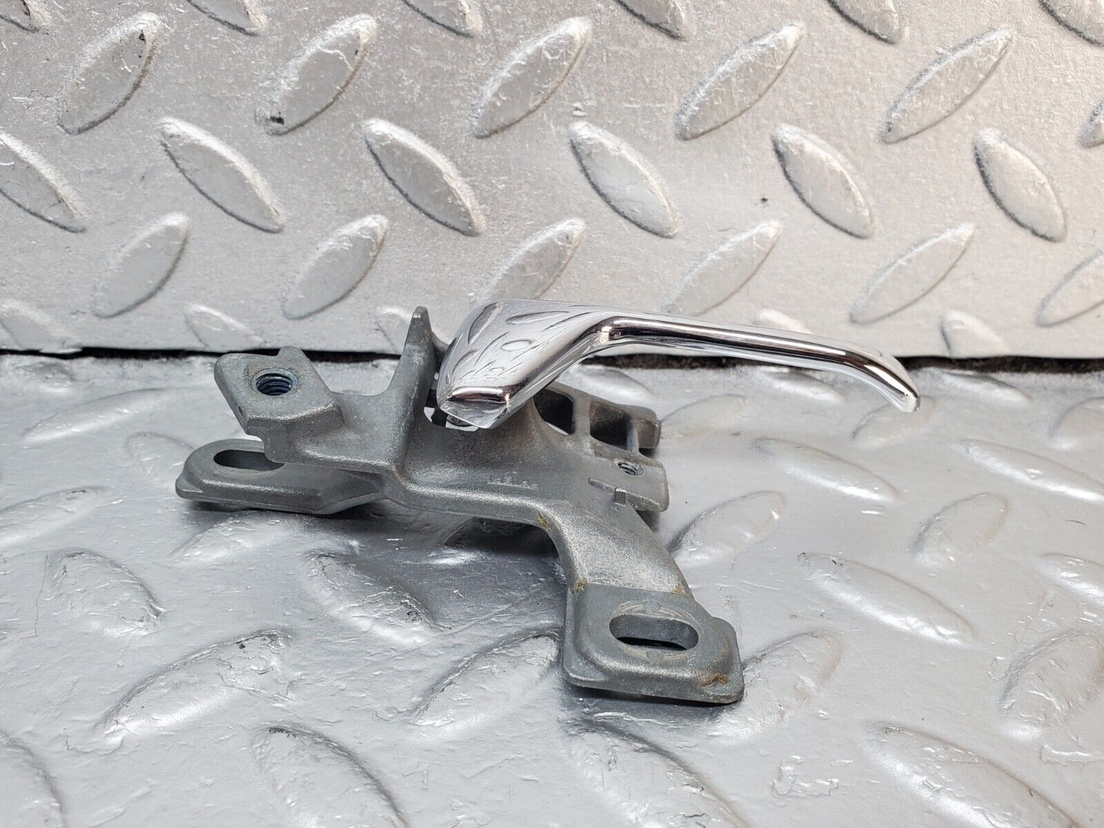 45559 Mercedes-Benz W126 420SE Right Door Interior Handle