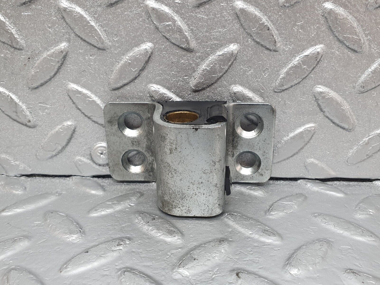 43980 Mercedes-Benz C123 230CE Coupe Left Door Lock Latch