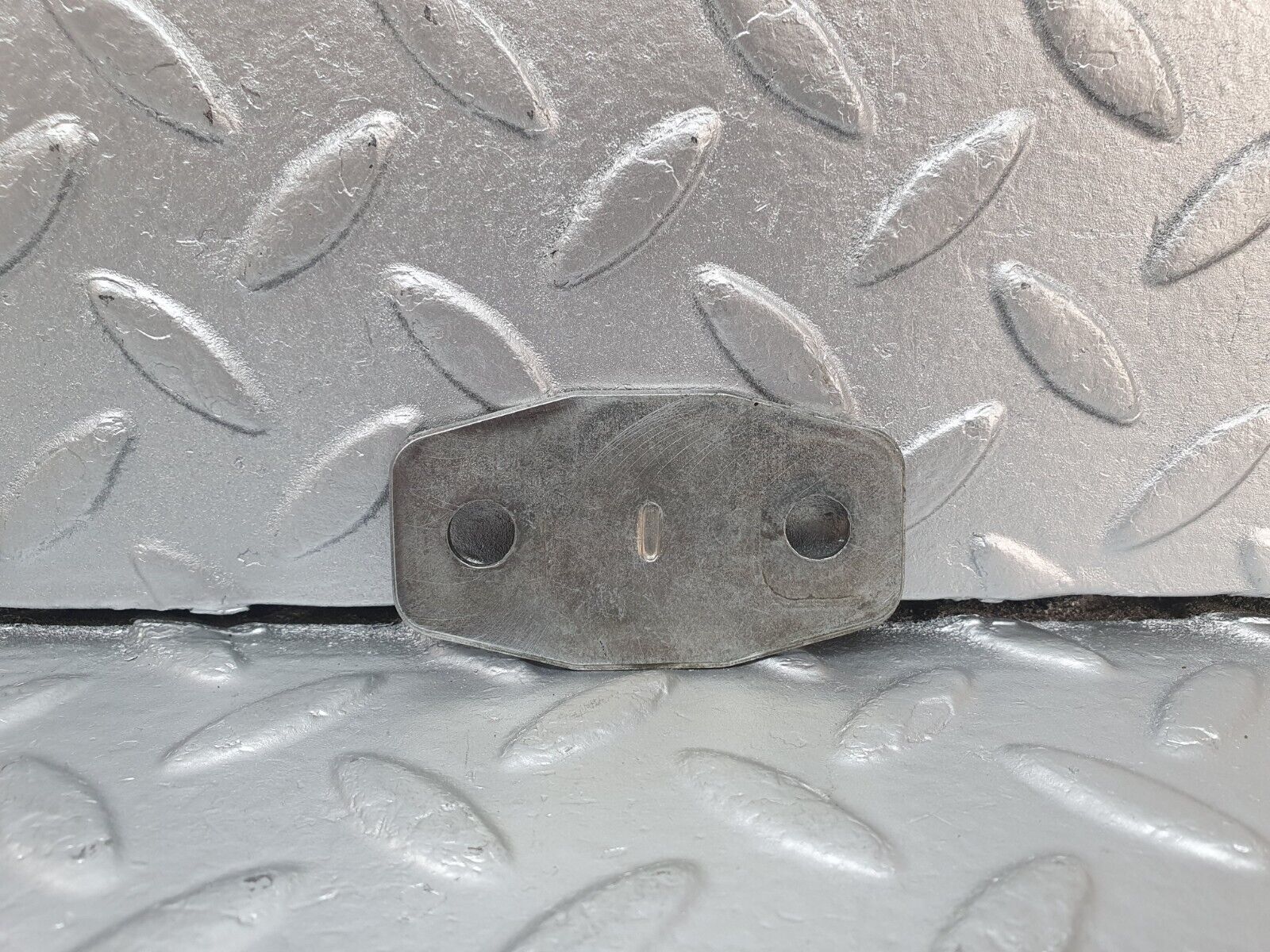 42891 Mercedes-Benz W201 190 2.0L Door Lock Latch