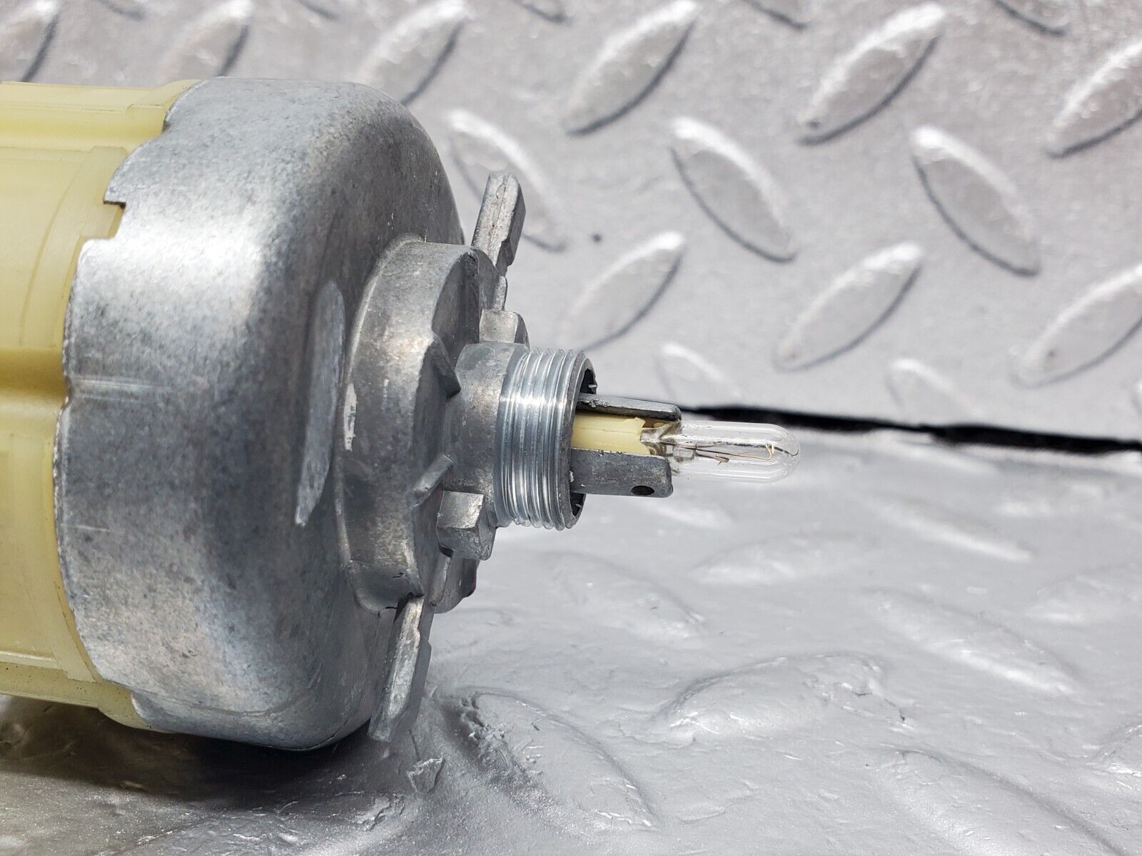 45639 Mercedes-Benz W126 420SE Headlight Switch 0005455404