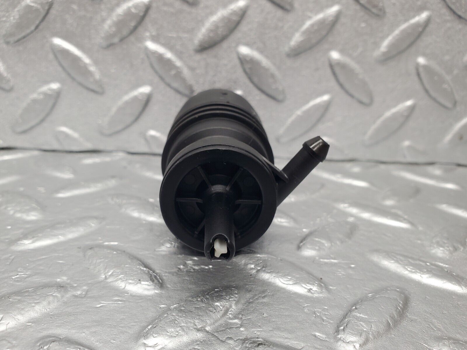 46830 Mercedes-Benz R129 320SL Coupe Windscreen Washer Pump