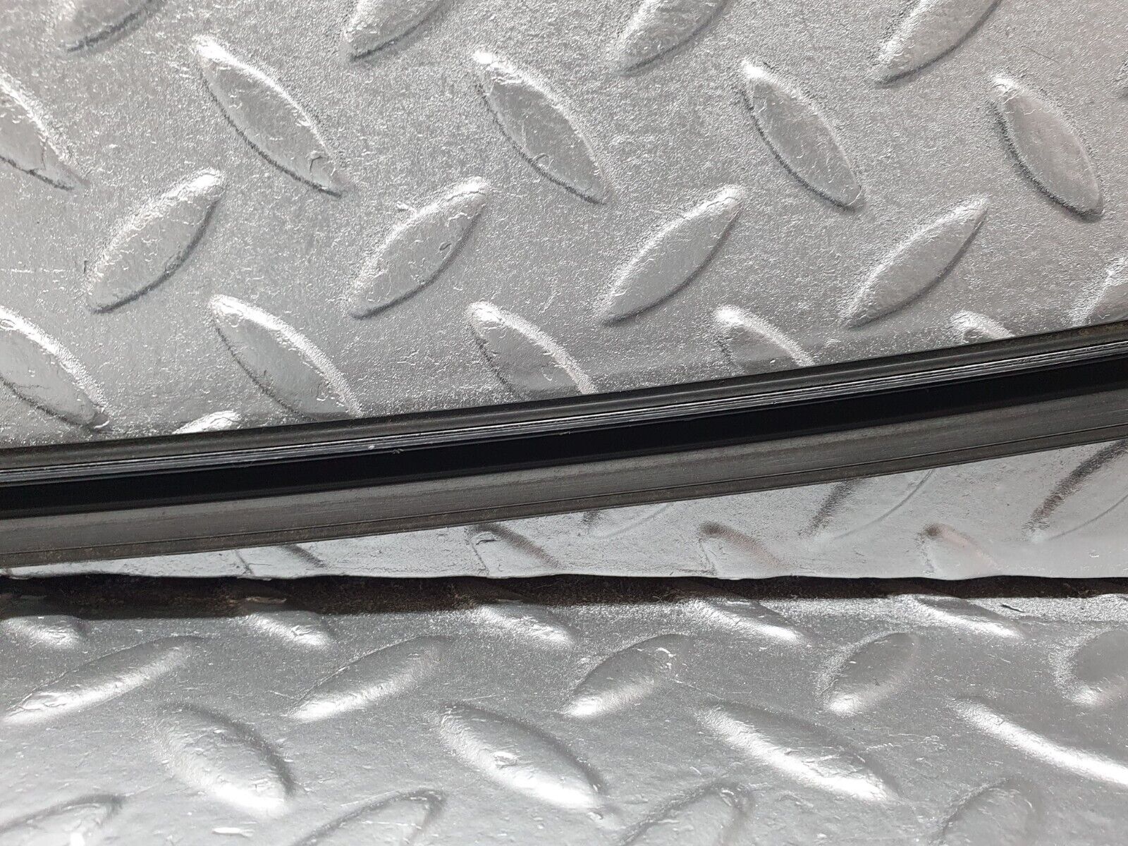42109 Mercedes-Benz W202 C200 Rear Windscreen Lower Trim