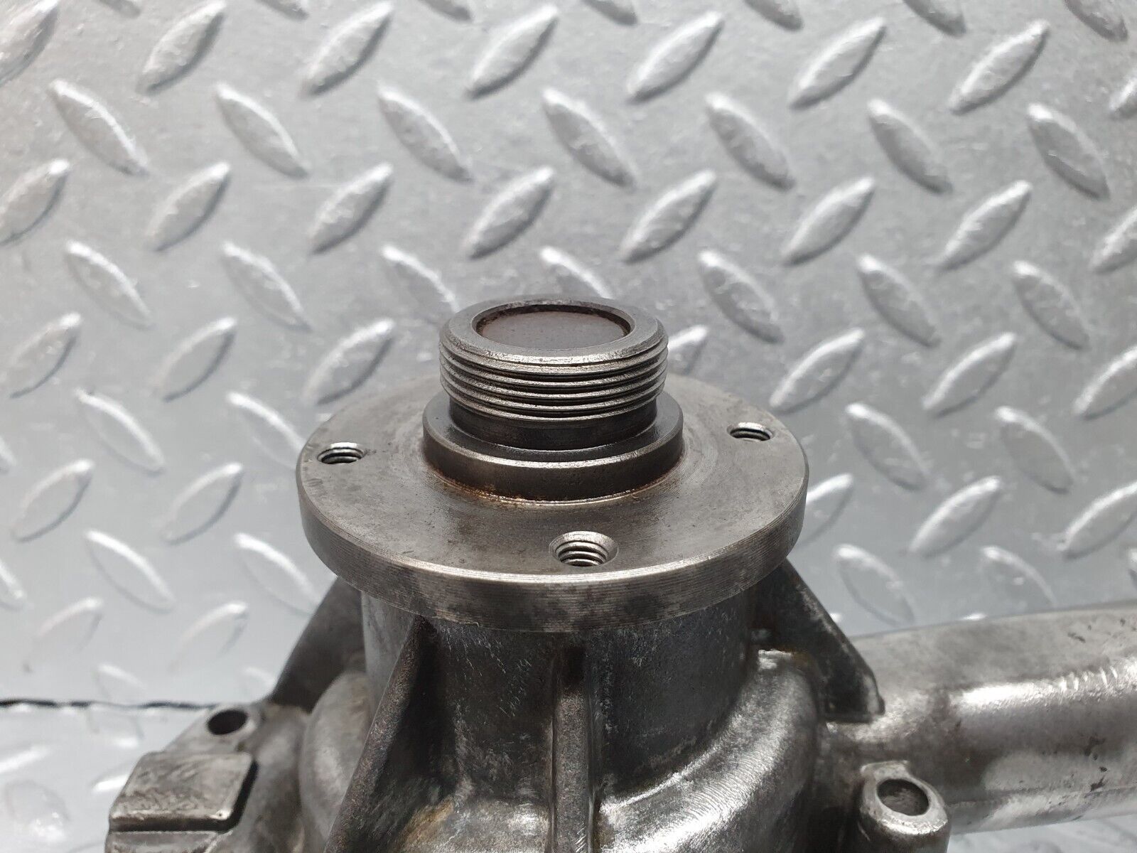 41935 Mercedes-Benz W202 C200 Water Pump