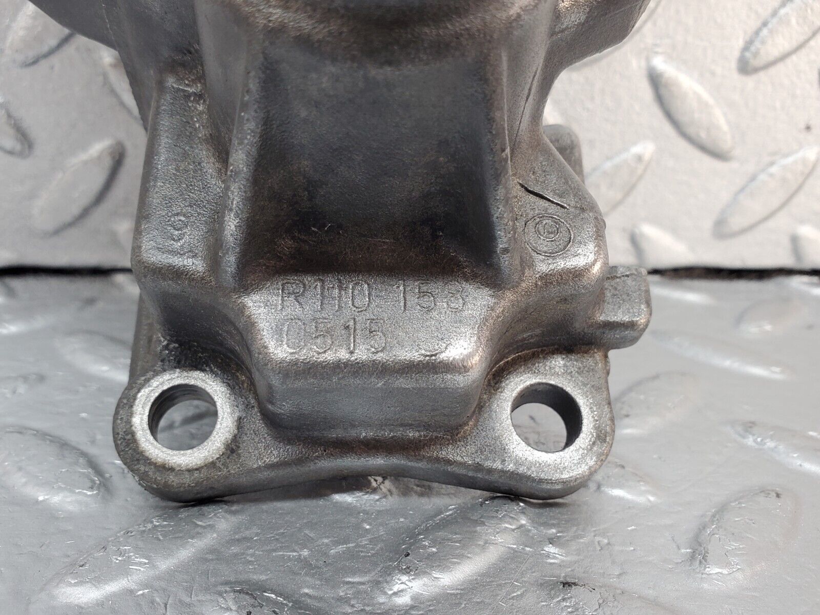 45416 Mercedes-Benz 280E M110.983 Ignition Distributor Housing 1101580515