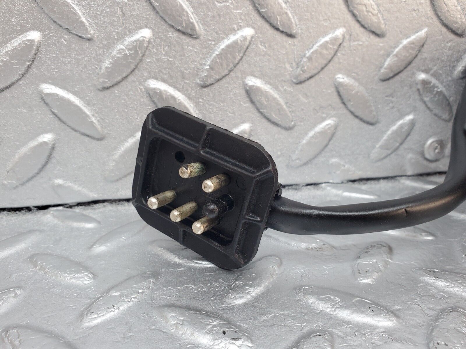 45821 Mercedes-Benz W126 420SE Windscreen Wiper Motor & Cover Bosch 0390341086 3390591015