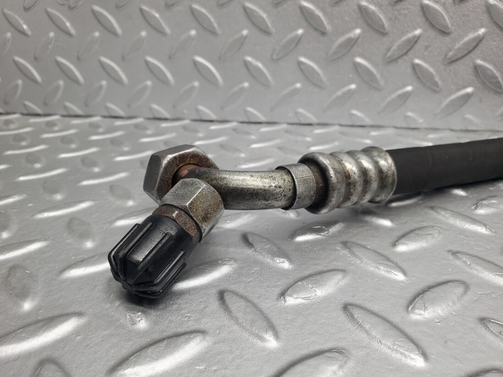 46230 Mercedes-Benz W124 280E Air Conditioning Hose Pipe With Dryer