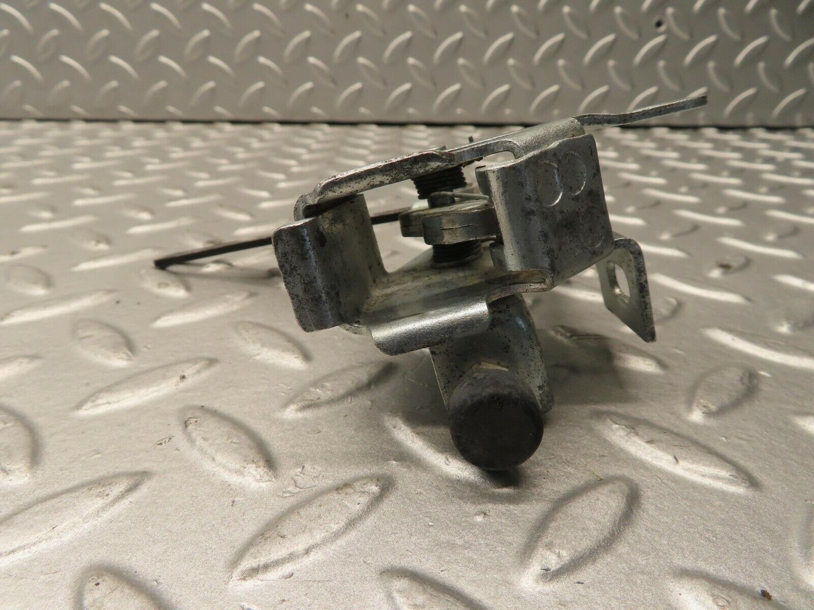 11696 Mercedes-Benz R107 450SL Soft Top Mechanism Lock Left