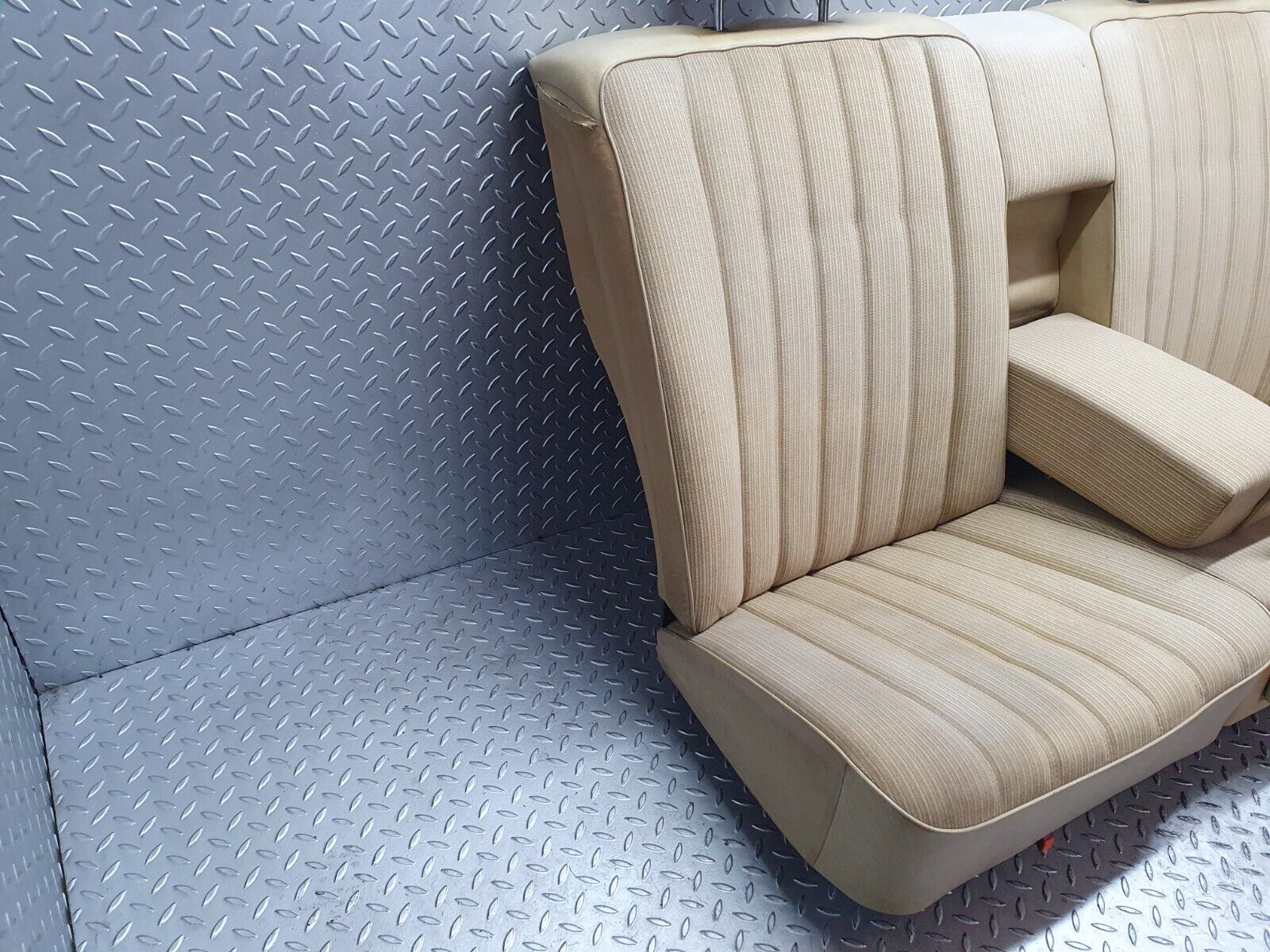 44208 Mercedes-Benz C123 230CE Coupe Rear Seat Beige 1239200316