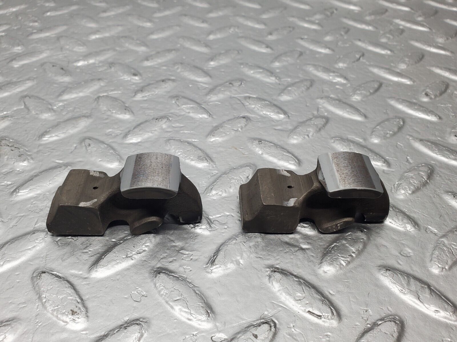 46612 Mercedes-Benz C123 280CE Coupe Valve Rocker Arm With Spring And Tappet