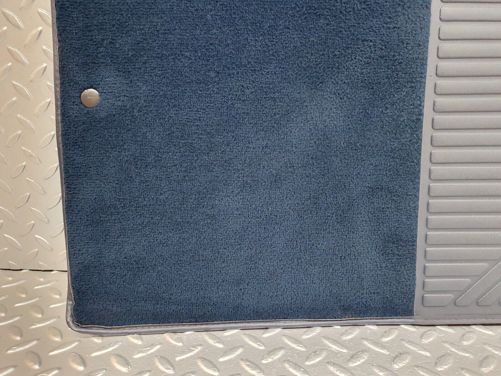 43023 Mercedes-Benz W201 190 Front Right Floor Carpet Blue 2016805462