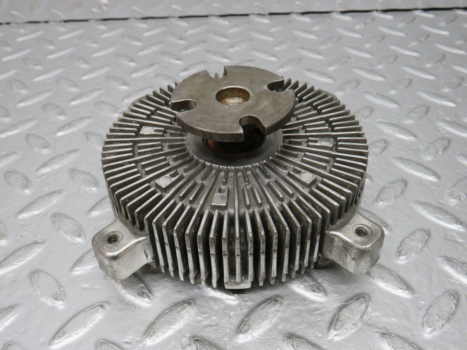 32769 Mercedes-Benz C107 R107 350 V8 Engine Cooling Fan Clutch