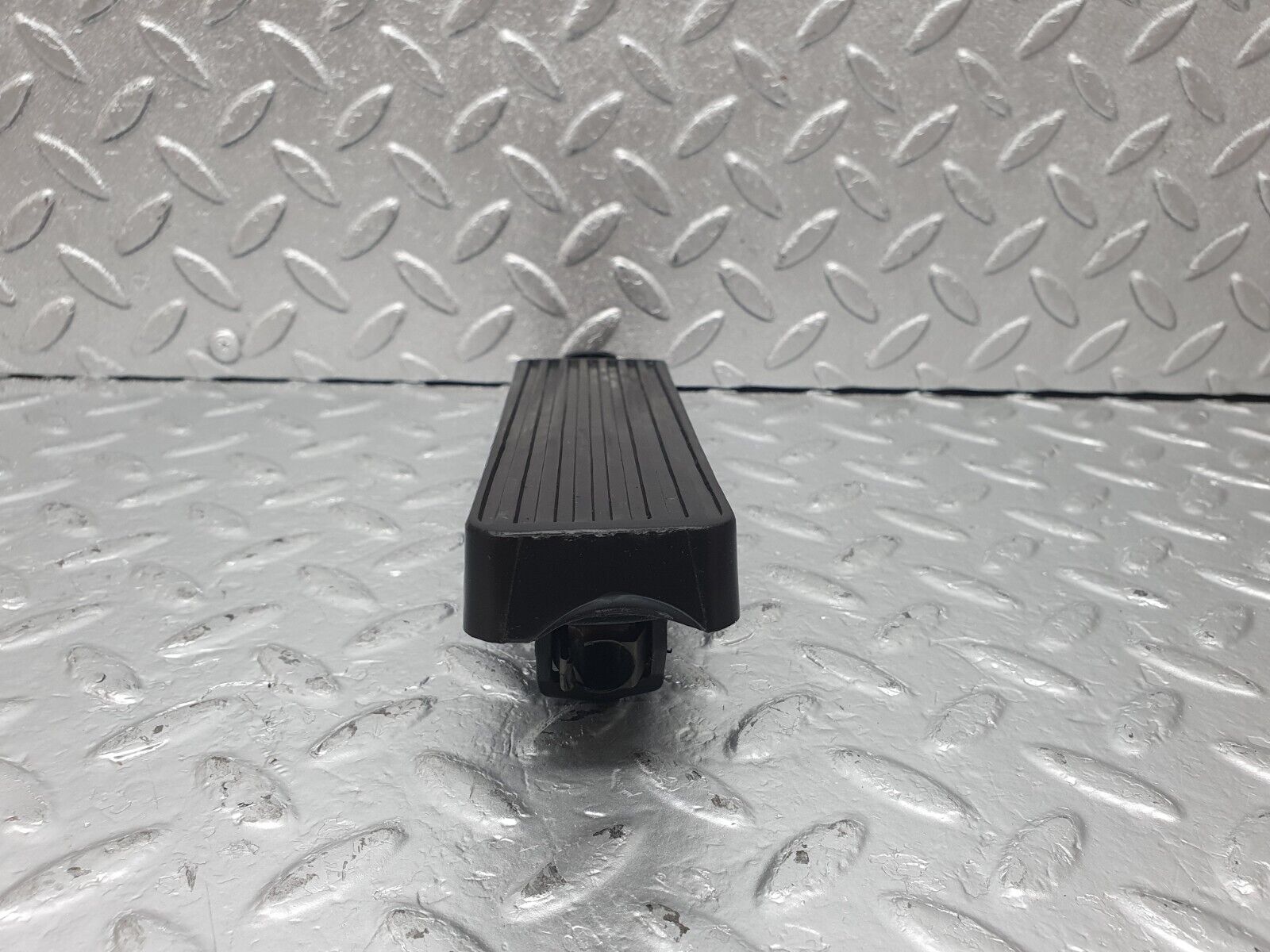 43912 Mercedes-Benz C123 230CE Coupe Accelerator Pedal With Rubber 1233010082