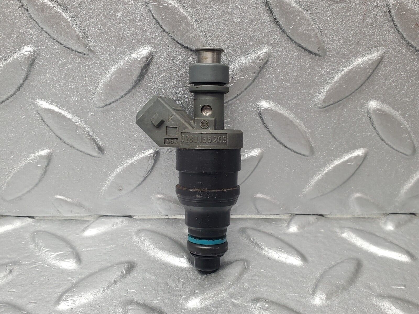 46242 Mercedes-Benz W124 280E Fuel Injector Bosch 0280155209 0000787323