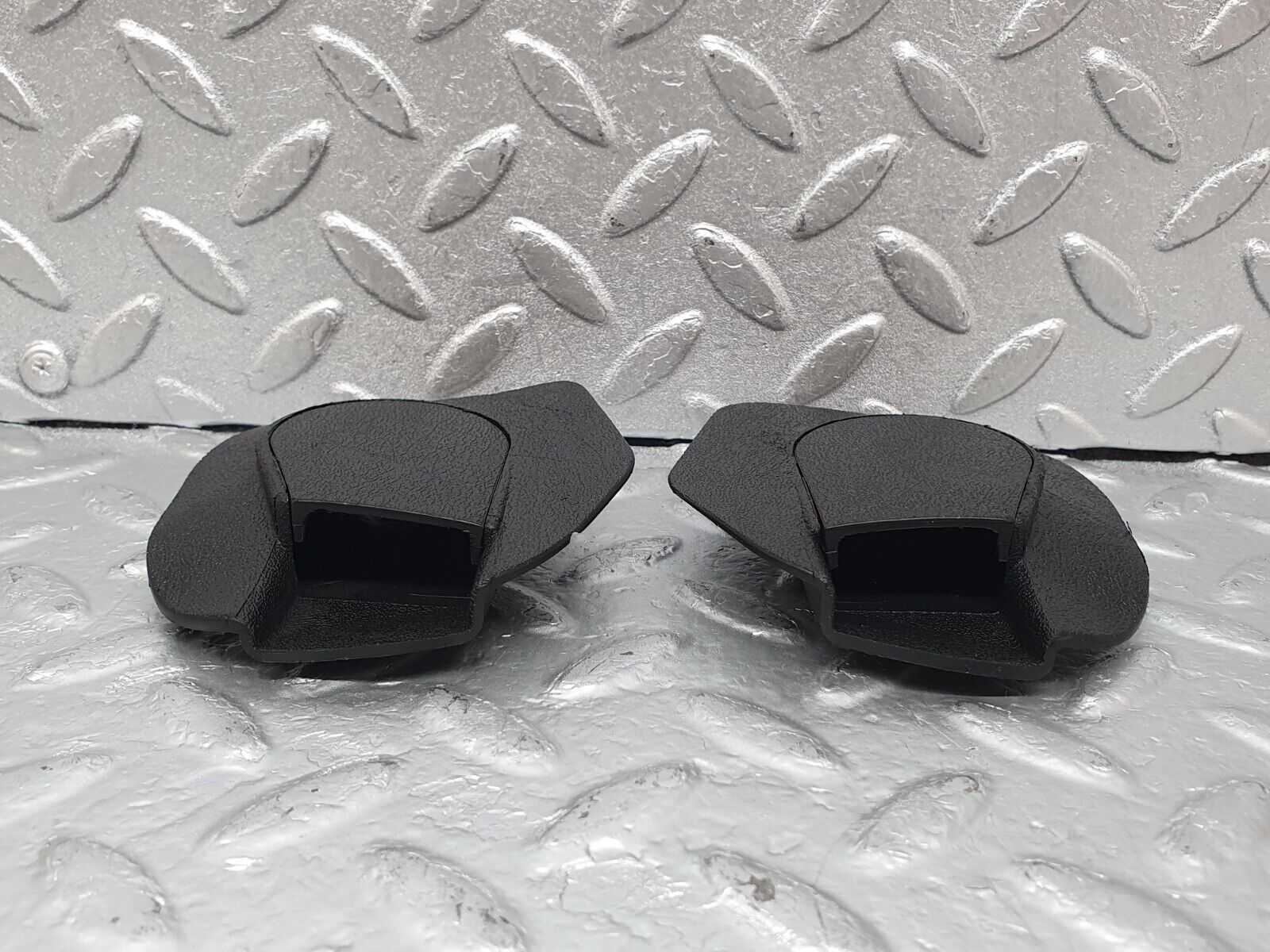 44160 Mercedes-Benz C123 230CE Coupe Seat Belt Runner Cover Trim Pair Black 1239192520 1239192620 1239193020 1239192920