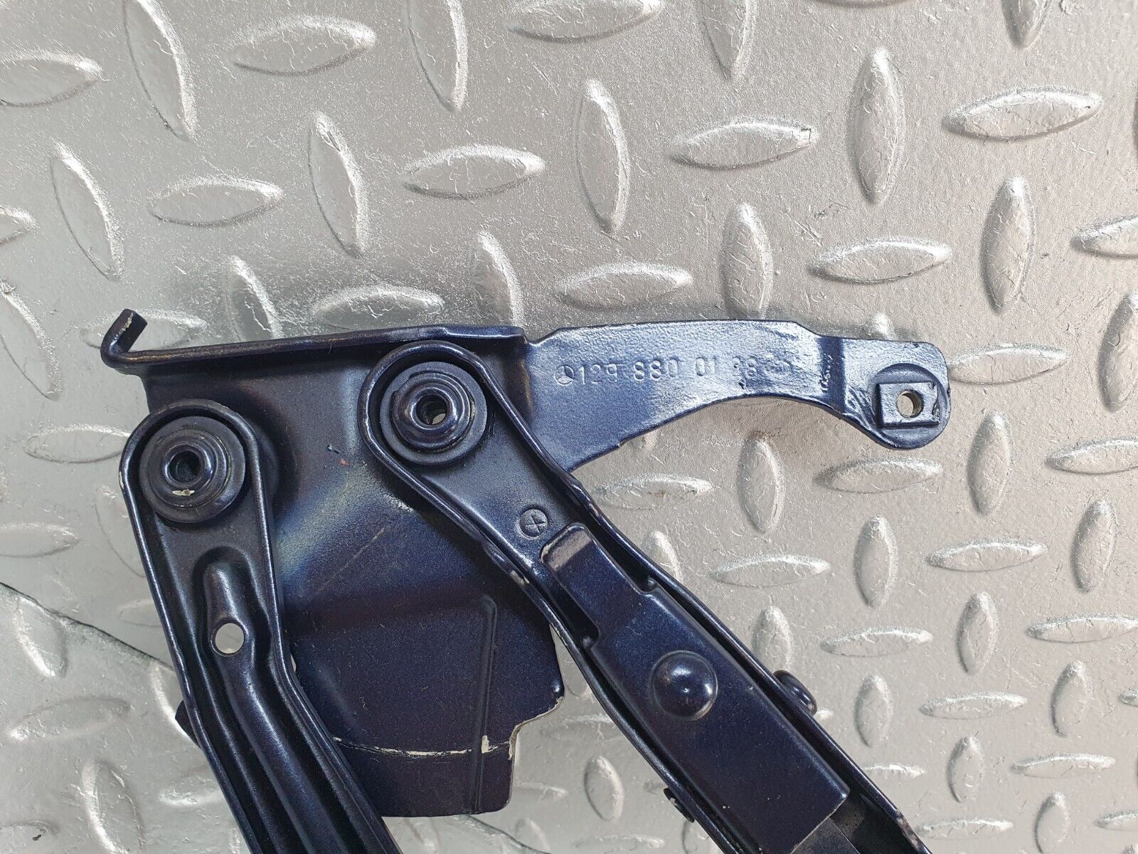 42195 Mercedes-Benz R129 320SL Coupe Bonnet Hinge Left Side 1298800128 1298870174