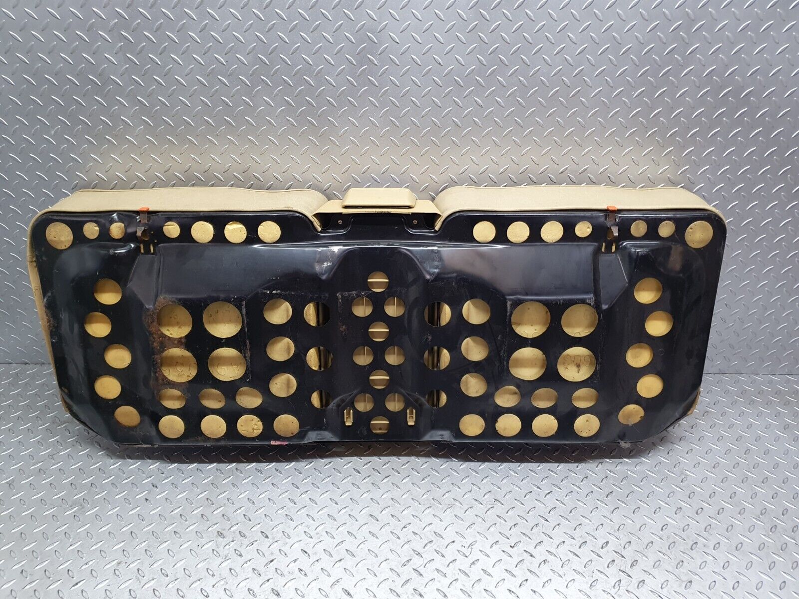 44208 Mercedes-Benz C123 230CE Coupe Rear Seat Beige 1239200316