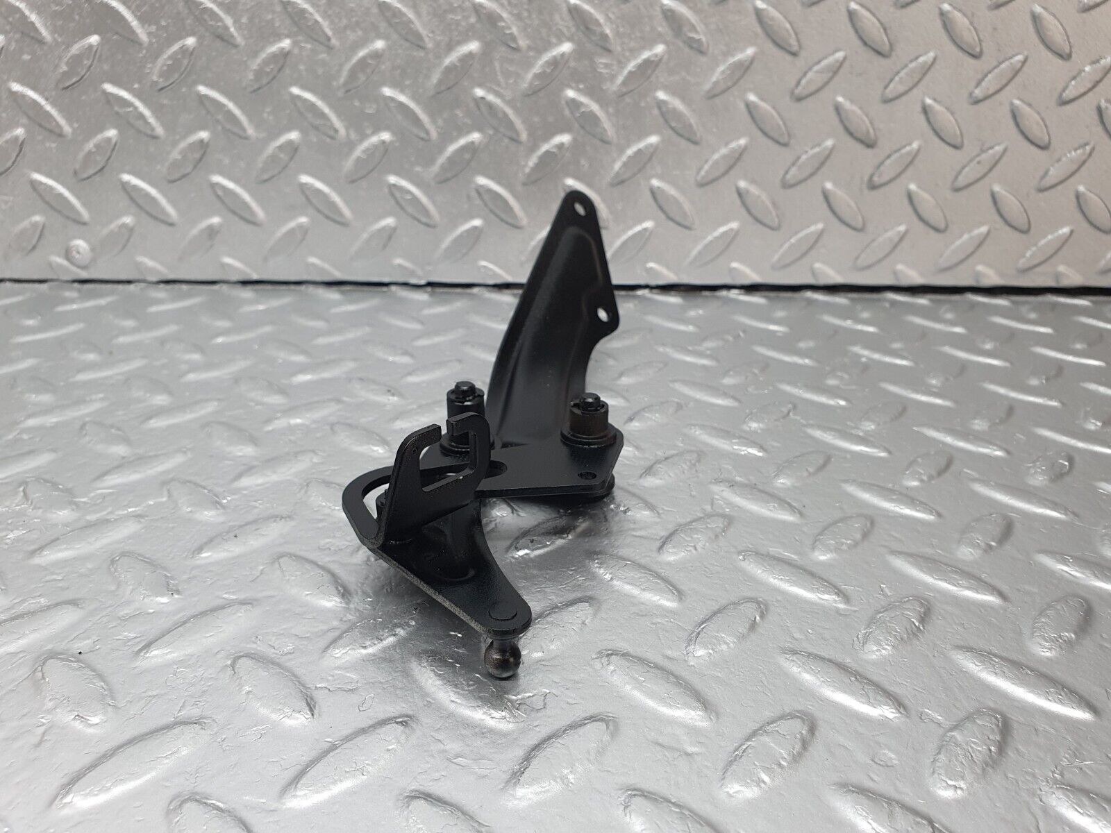 42833 Mercedes-Benz W201 190 2.0L Throttle Linkage