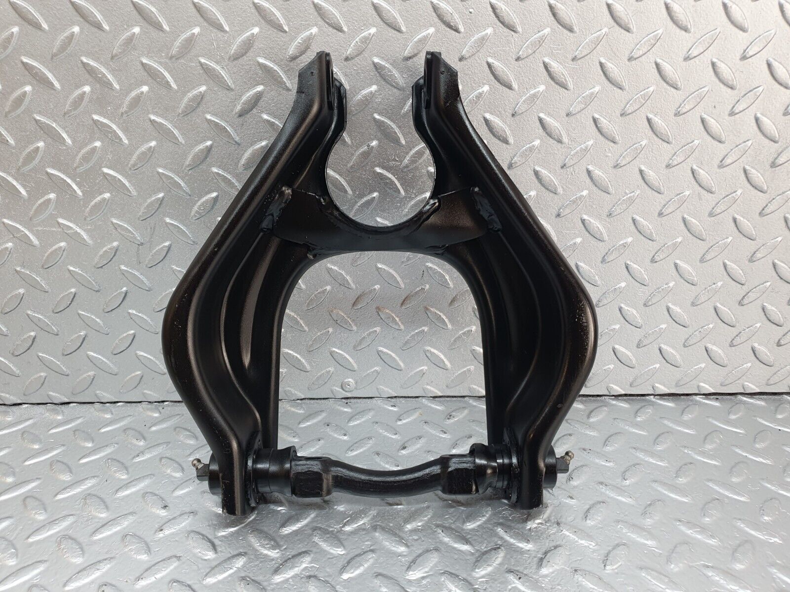 43201 Mercedes-Benz W108 280SE Front Left Upper Control Arm