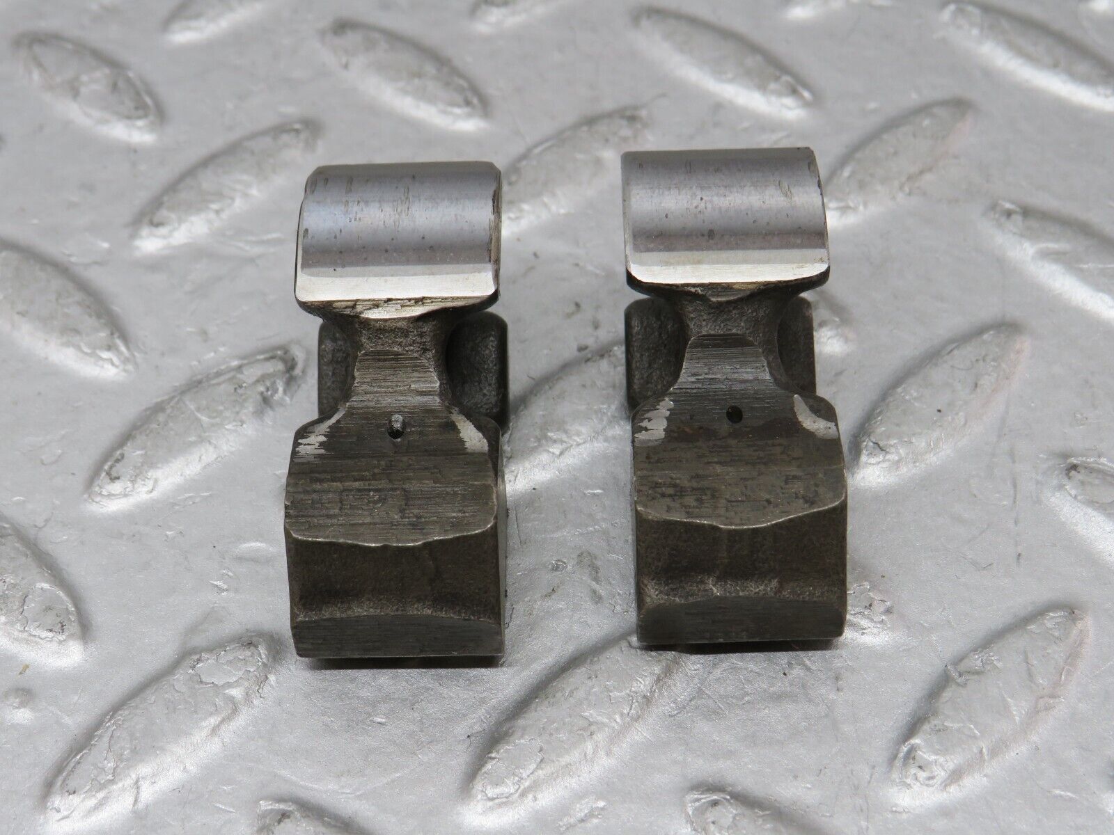 35644 Mercedes-Benz R107 280SL Valve Rocker Arm With Spring And Tappet