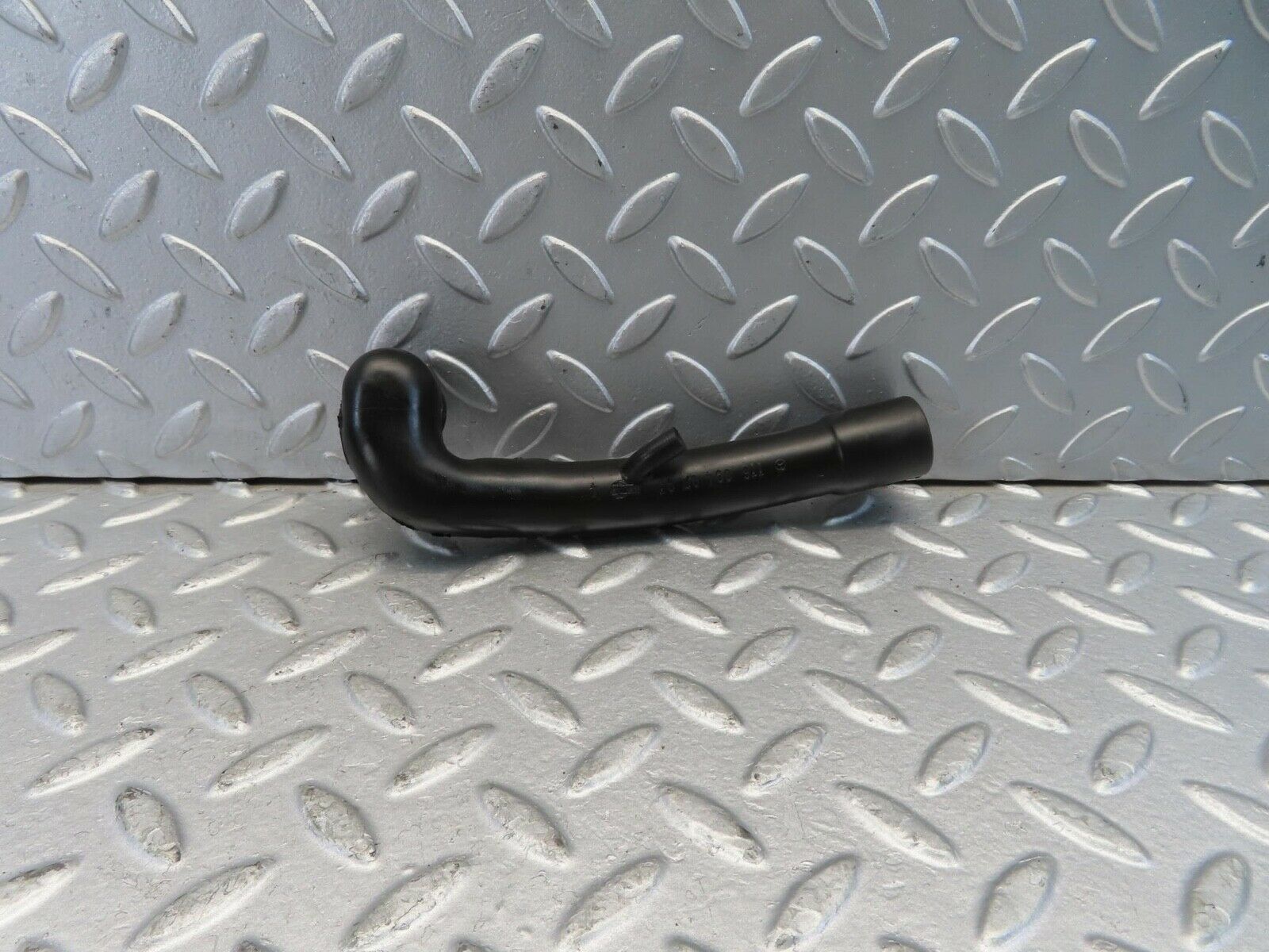 11049 Mercedes-Benz R107 W116 Crankcase Breather Hose 1160940791