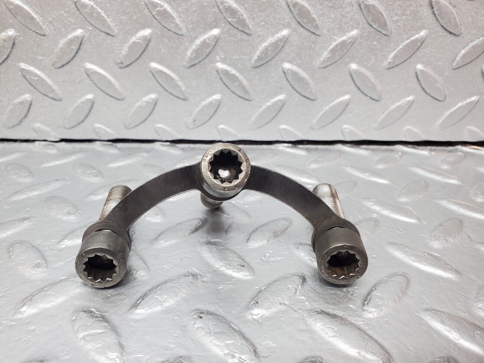 45788 Mercedes-Benz W126 420SE Drive Shaft Bolt Differential Bolt Set