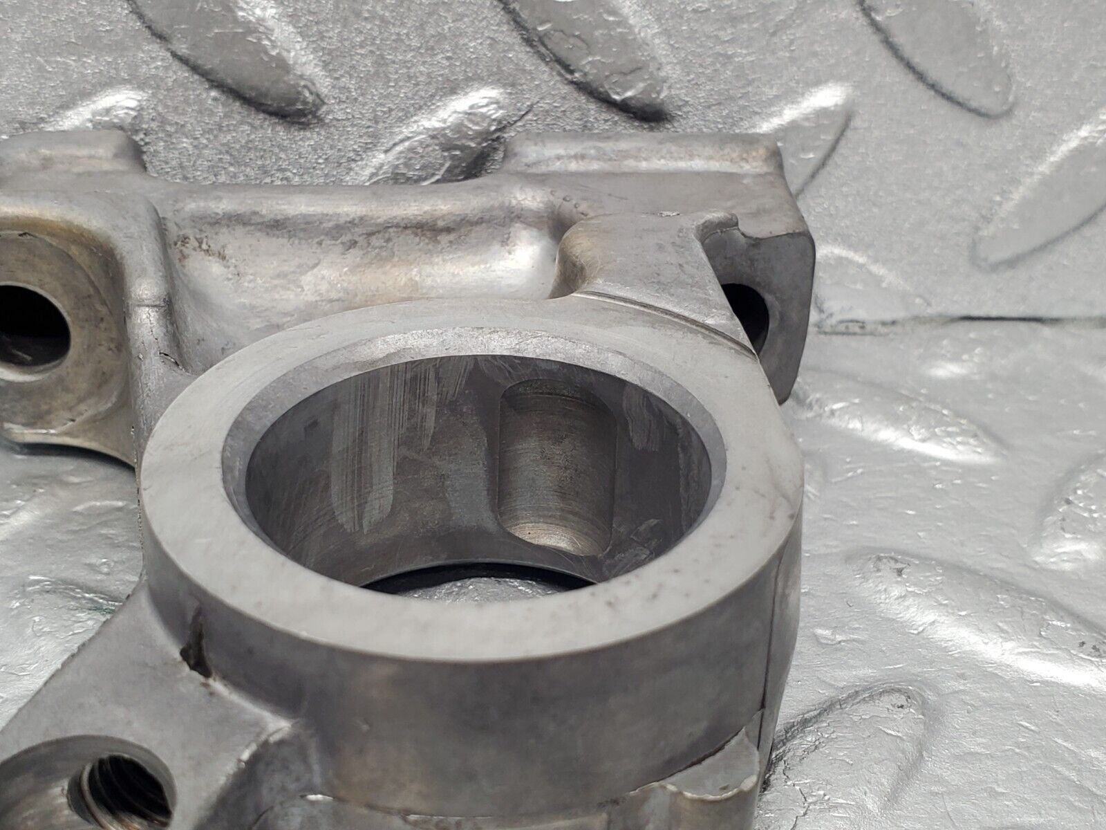 46260 Mercedes-Benz W126 420SE Camshaft Tower Bearing 1160513610