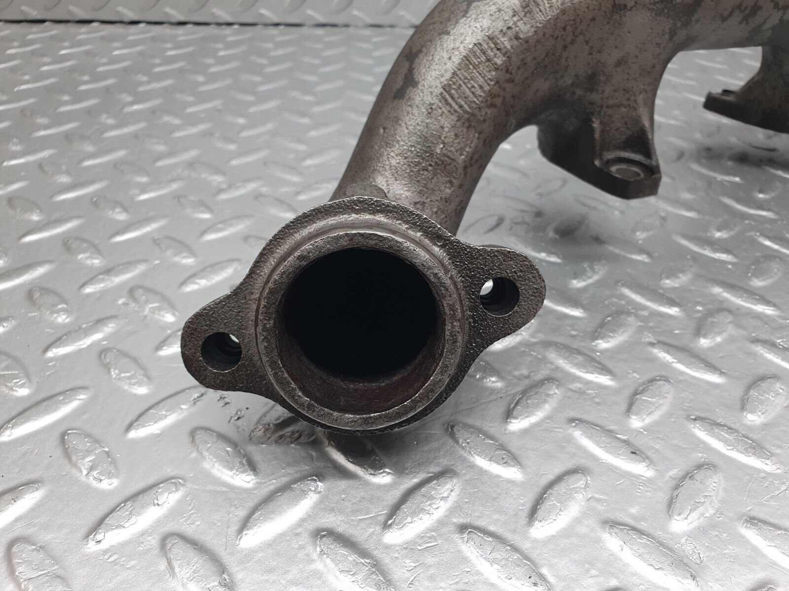 43604 Mercedes-Benz C126 380SEC Coupe Exhaust Manifold Right Side 1161420702