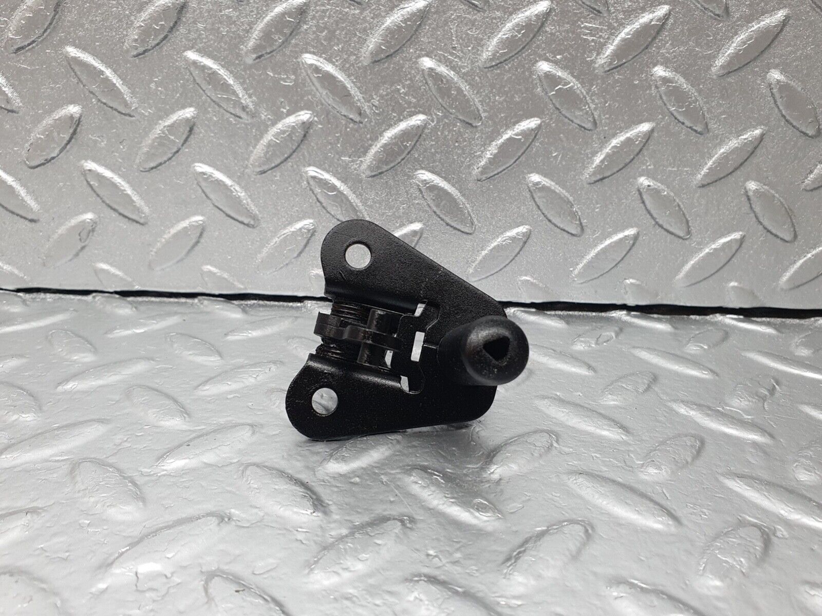 42980 Mercedes-Benz W201 190 Bonnet Lock Latch 2018800860