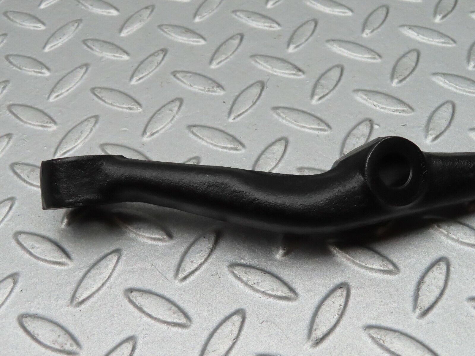 3928 Mercedes-Benz S123 200T Wagon Steering Arm Right