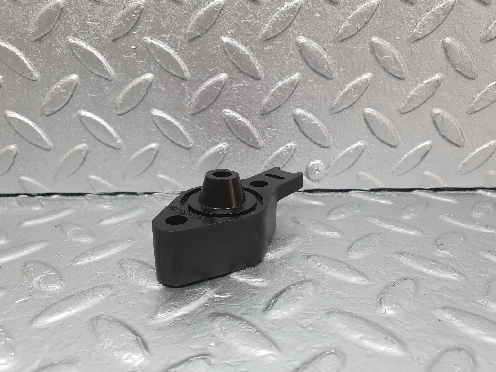 42899 Mercedes-Benz W201 190 2.0L Fuel Pump Spacer 1020910281