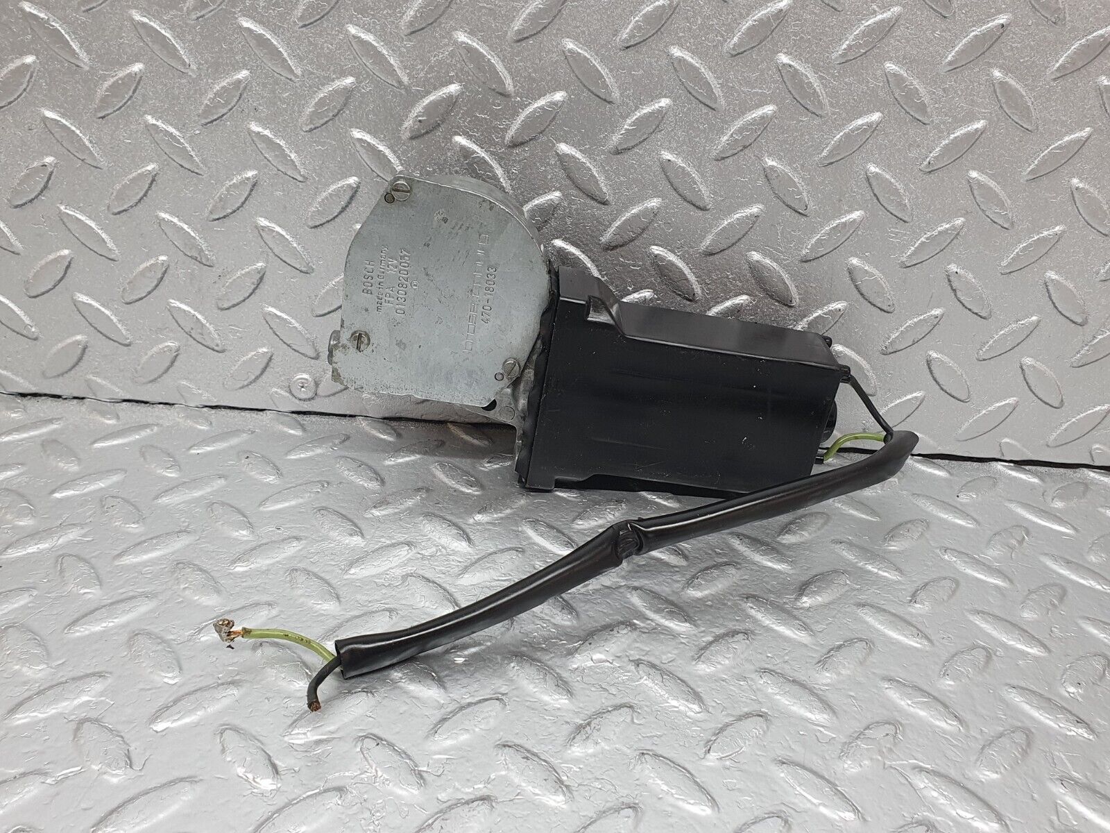 44146 Mercedes-Benz C123 230CE Coupe Front Right Window Regulator Motor 0130820057