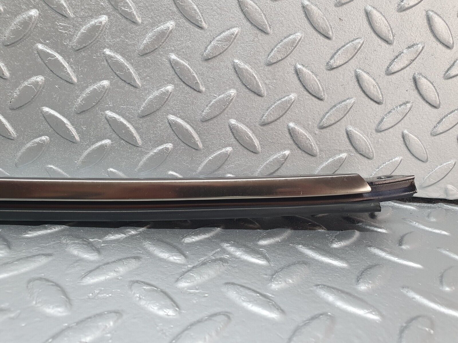 42450 Mercedes-Benz R129 320SL Coupe A Pillar Chrome Trim Cover Left
