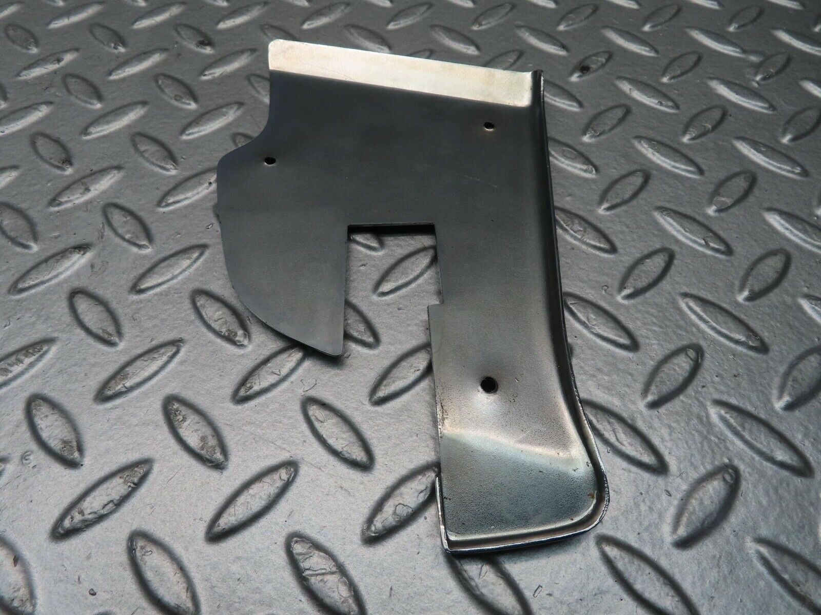 11689 Mercedes-Benz R107 450SL Left Door Chrome Cover