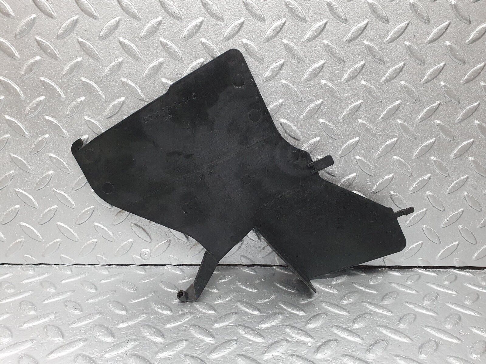 41957 Mercedes-Benz W202 C200 Boot Cable Cover 2028210414