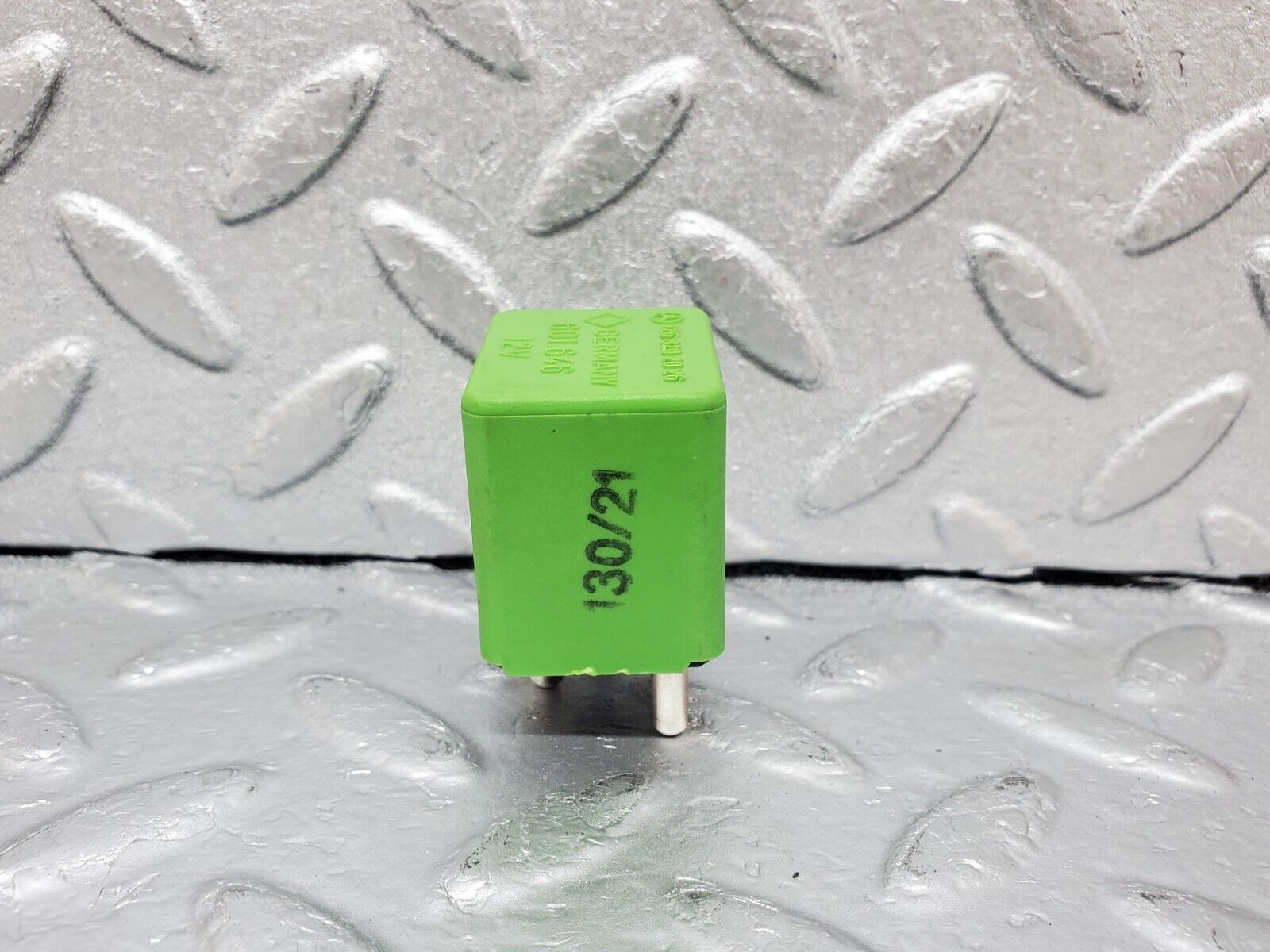 44963 Mercedes-Benz R129 300SL Coupe Headlight Wiper Relay 1268202026