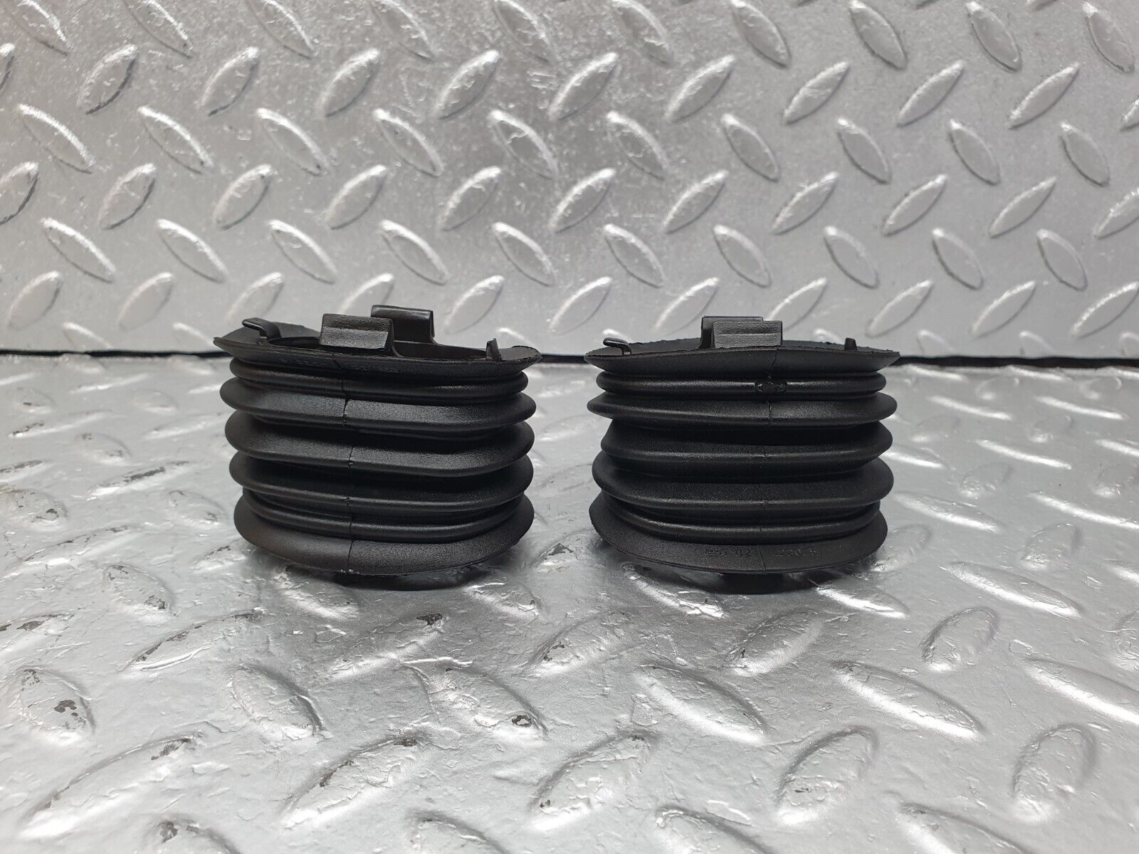 42509 Mercedes-Benz R129 320SL Coupe Door Wire Protector Rubber 1248210197