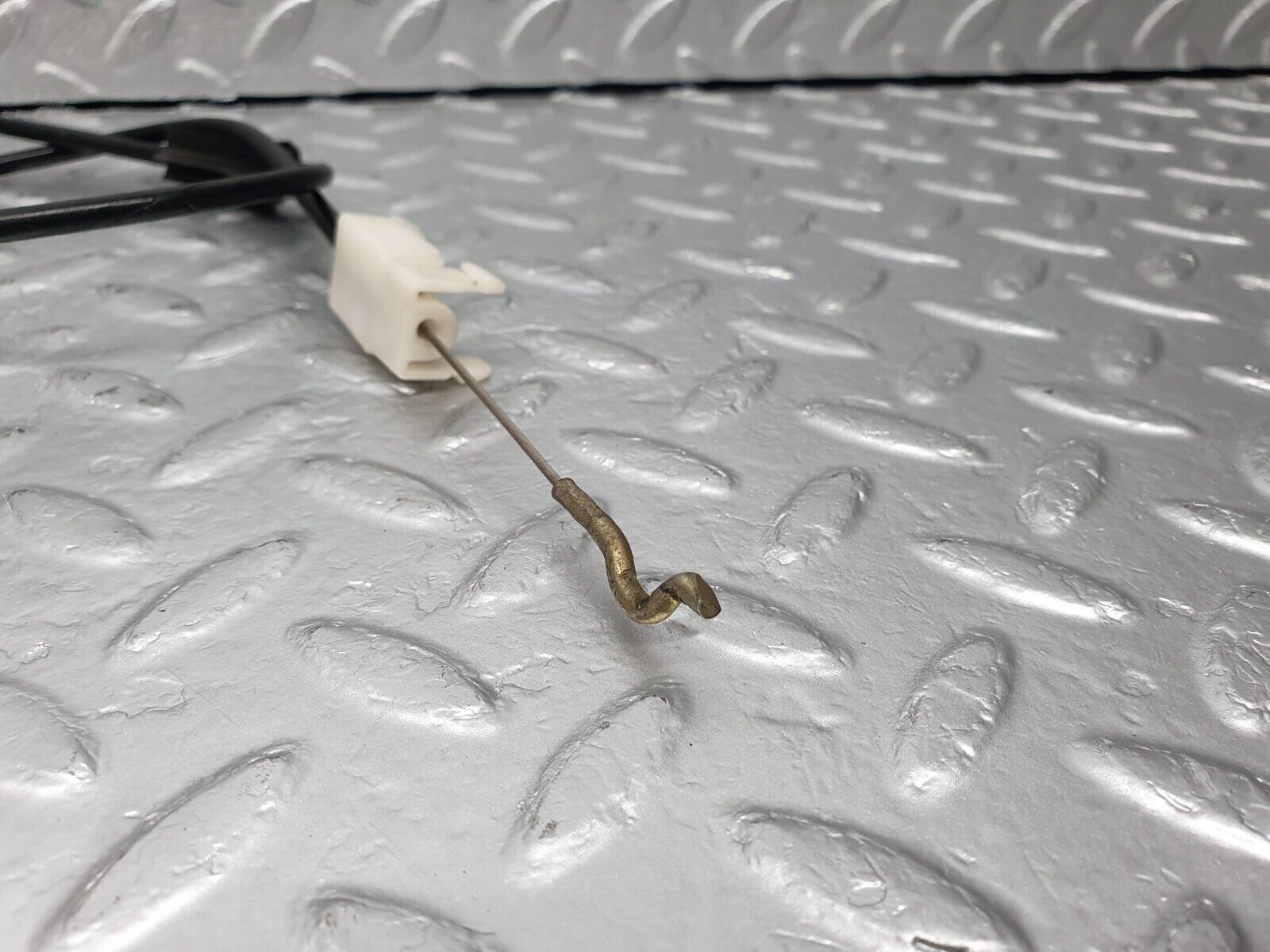 42365 Mercedes-Benz R129 320SL Coupe Door Lock Cable