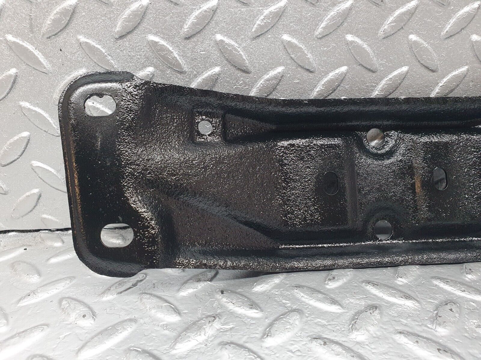 43512 Mercedes-Benz C126 380SEC Coupe Gearbox Mount Bracket