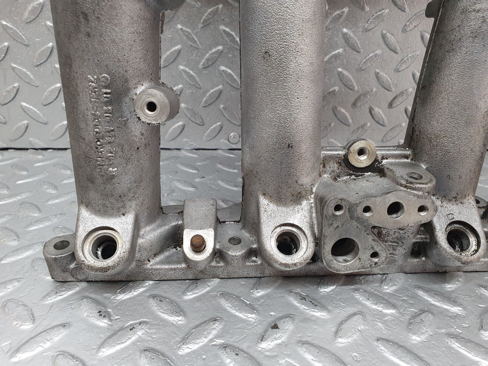 44139 Mercedes-Benz C123 230CE Coupe Air Intake Manifold 1021410301 1021411190