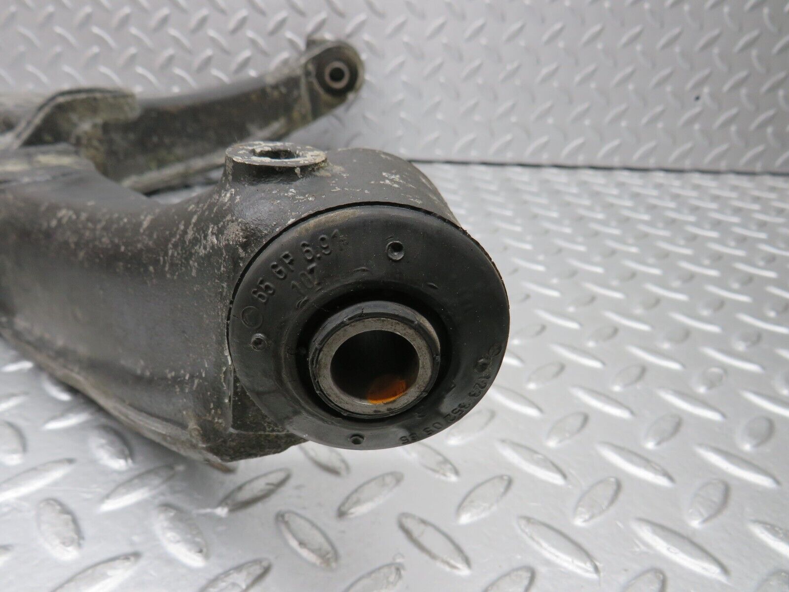 39312 Mercedes-Benz R107 500SL Trailing Arm Control Arm Rear Right 1263520504