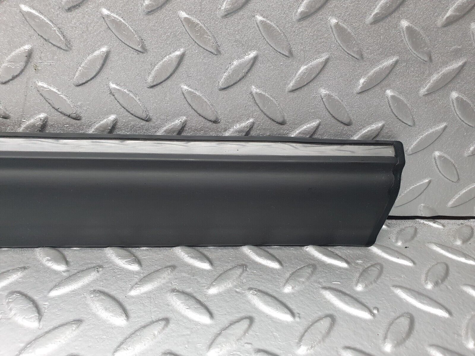 43921 Mercedes-Benz C123 230CE Coupe Right Door Lower Moulding Trim 1236903480