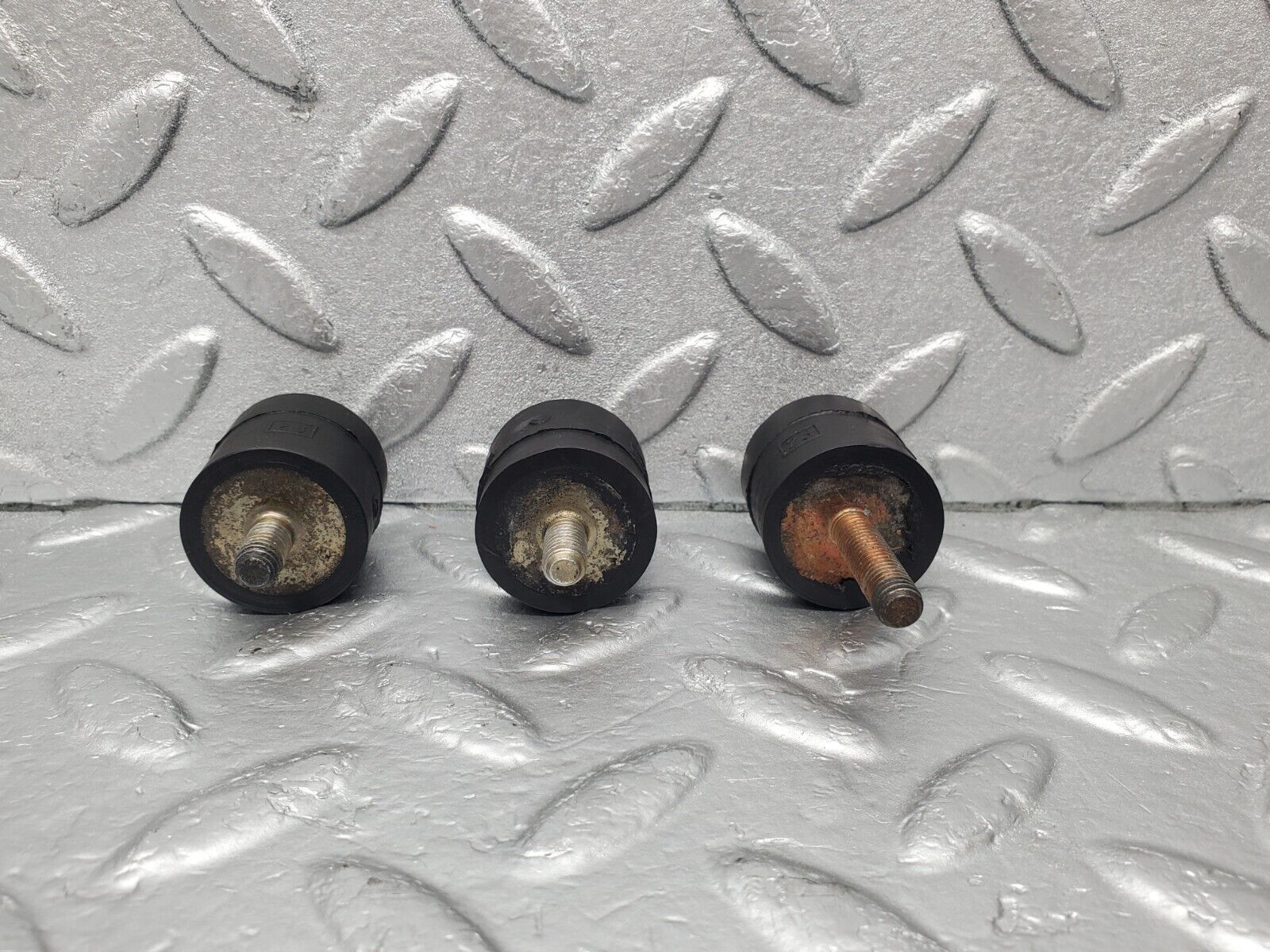 46321 Mercedes-Benz W123 230E Air Filter Box Housing Holder 3X