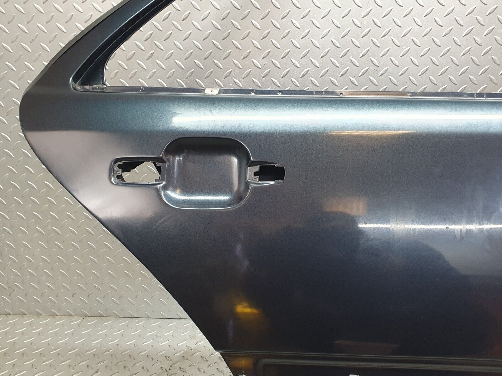 41834 Mercedes-Benz W202 C200 Rear Right Door