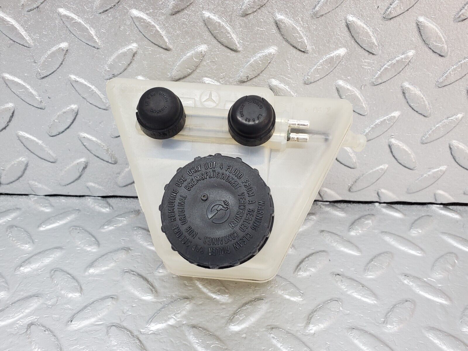 45069 Mercedes-Benz R129 300SL Coupe Brake Fluid Reservoir Girling