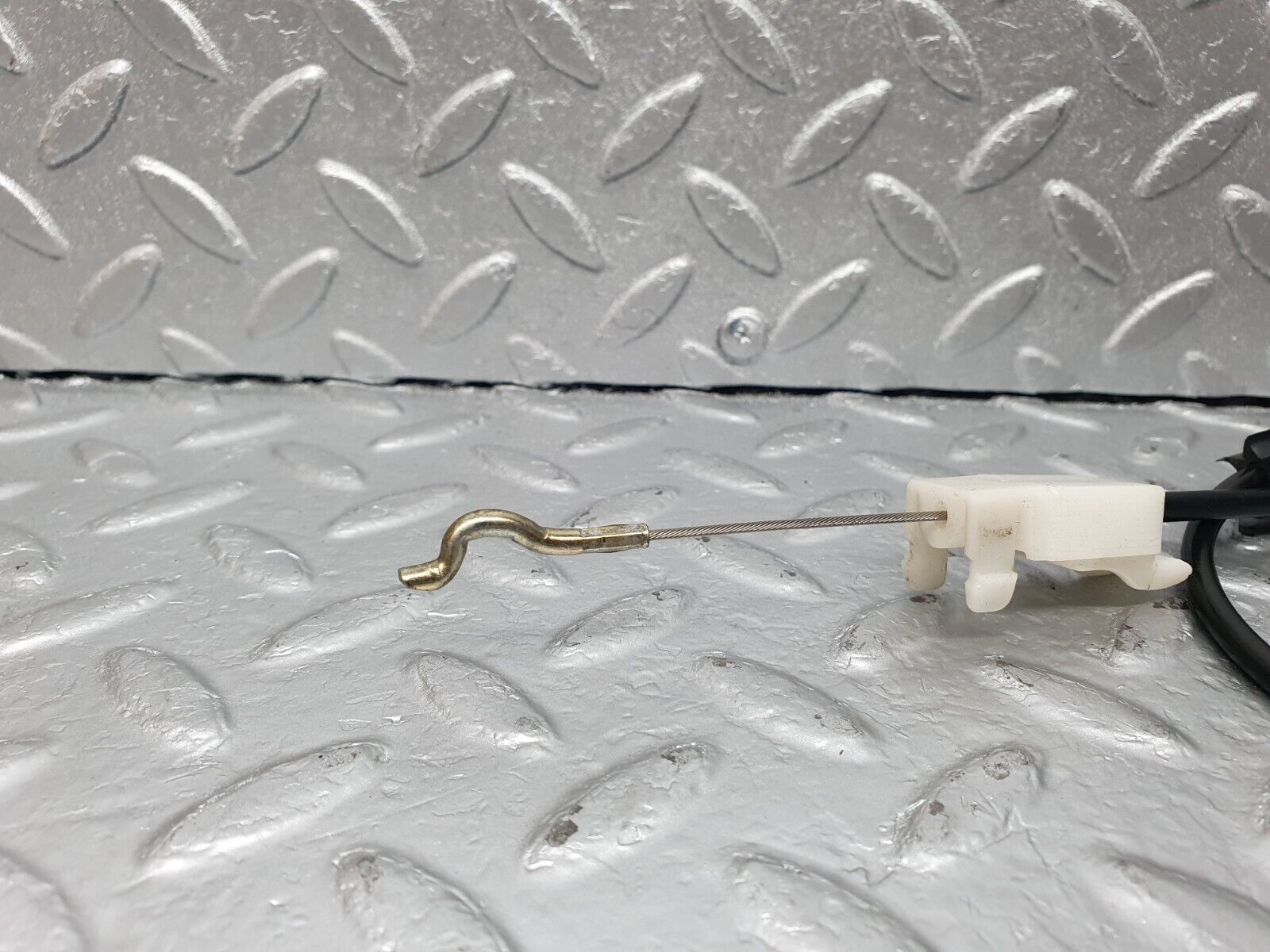 42366 Mercedes-Benz R129 320SL Coupe Door Lock Cable