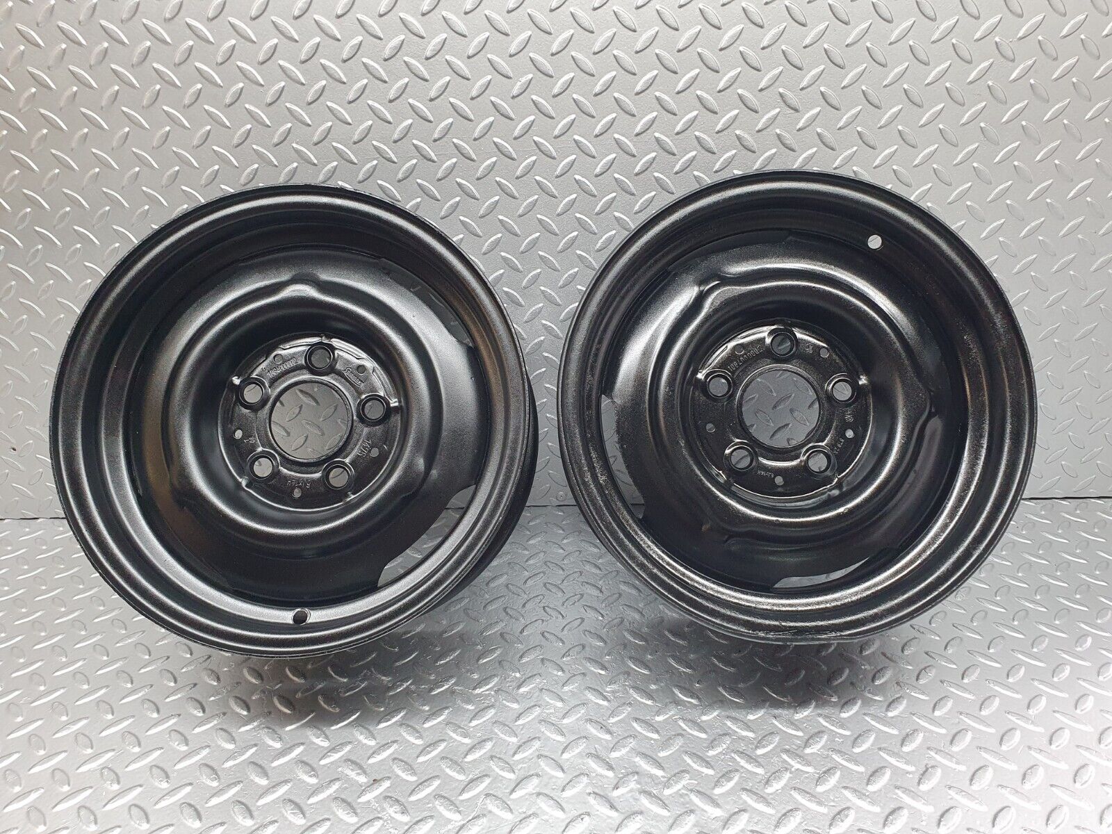 43427 Mercedes-Benz W108 280SE Steel Wheel Set 6Jx14H2 1084000002