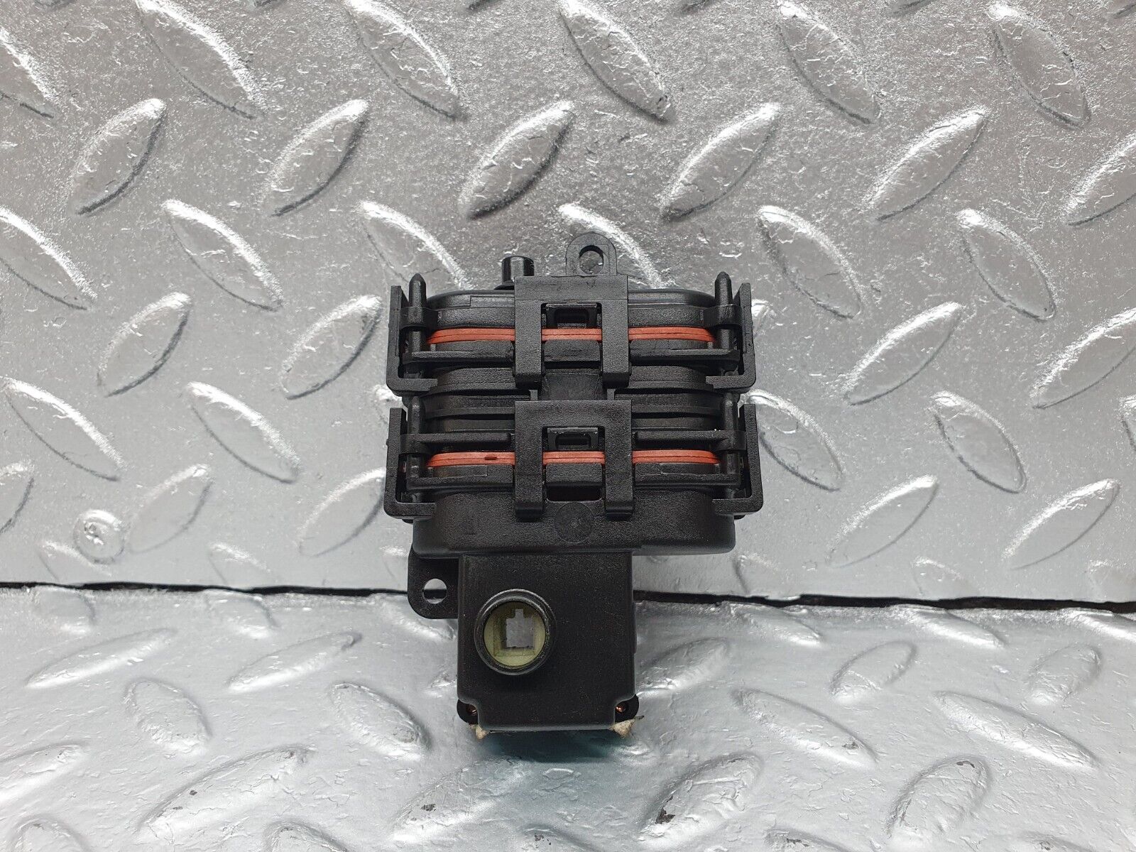 42256 Mercedes-Benz R129 320SL Coupe Heater Box Vacuum Actuator